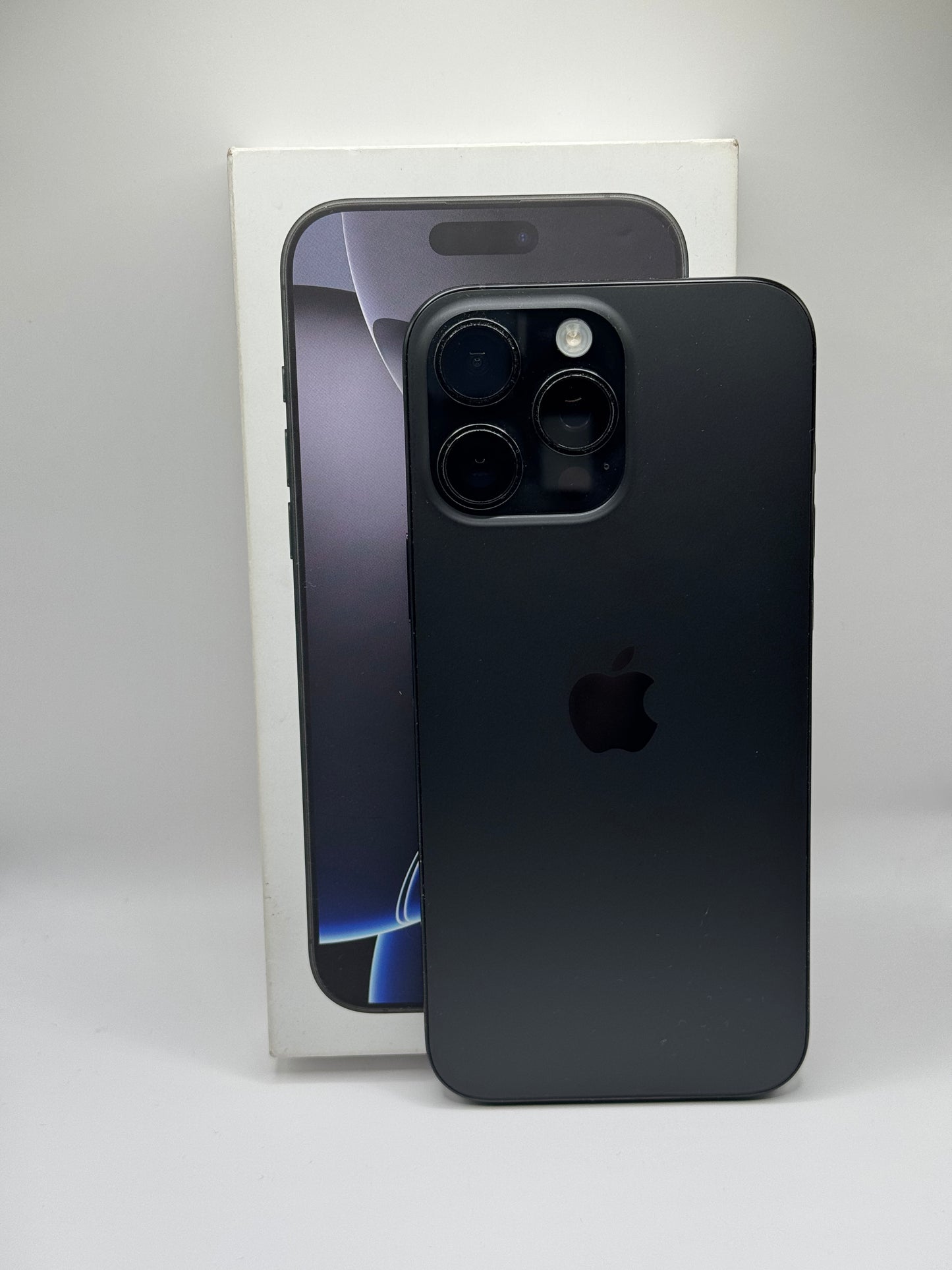 iPhone 16 Pro Max 512GB (Certificado REVIU)
