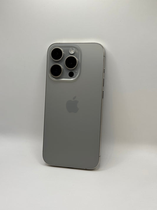 iPhone 16 Pro (CERTIFICADO REVIU)