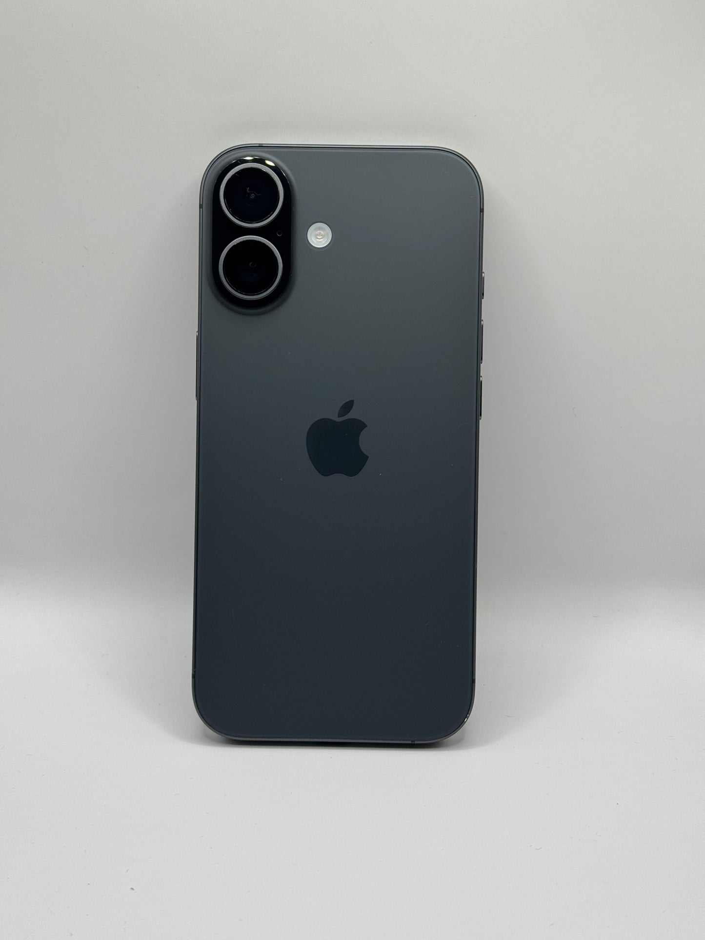 iPhone 17 SEMINUEVO (CERTIFICADO REVIU)